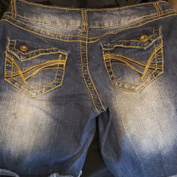 Shorts - Picture 2 of 2